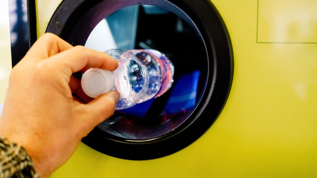 maquinas-recicladoras-botellas-plastico-españa